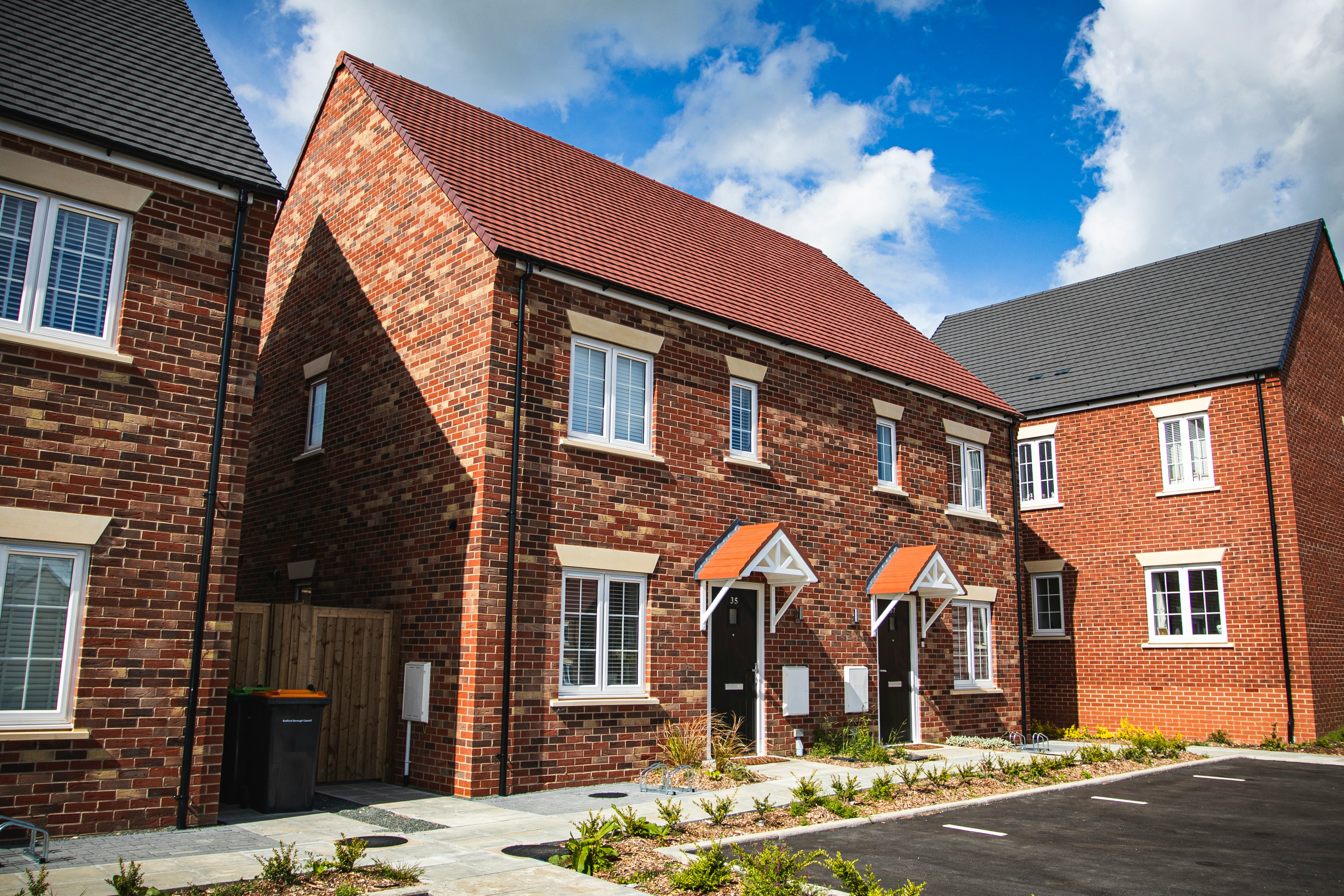 Case study | FlexGenius: A pair of new build houses